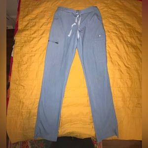 FIGS Women’s Yola Scrub Pants, XS in Heathered Indigo. *LIMITED EDITION COLOR*